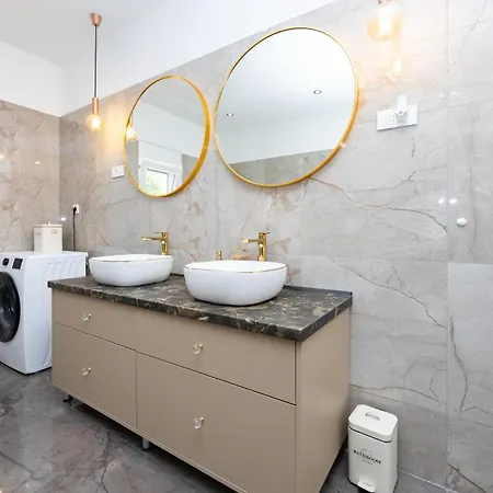 아파트 Awesome In With Wifi 스플리트